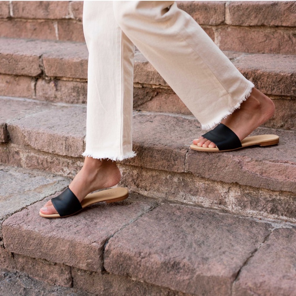 Nisolo Isla Slide flat sandal sz 8 EUC